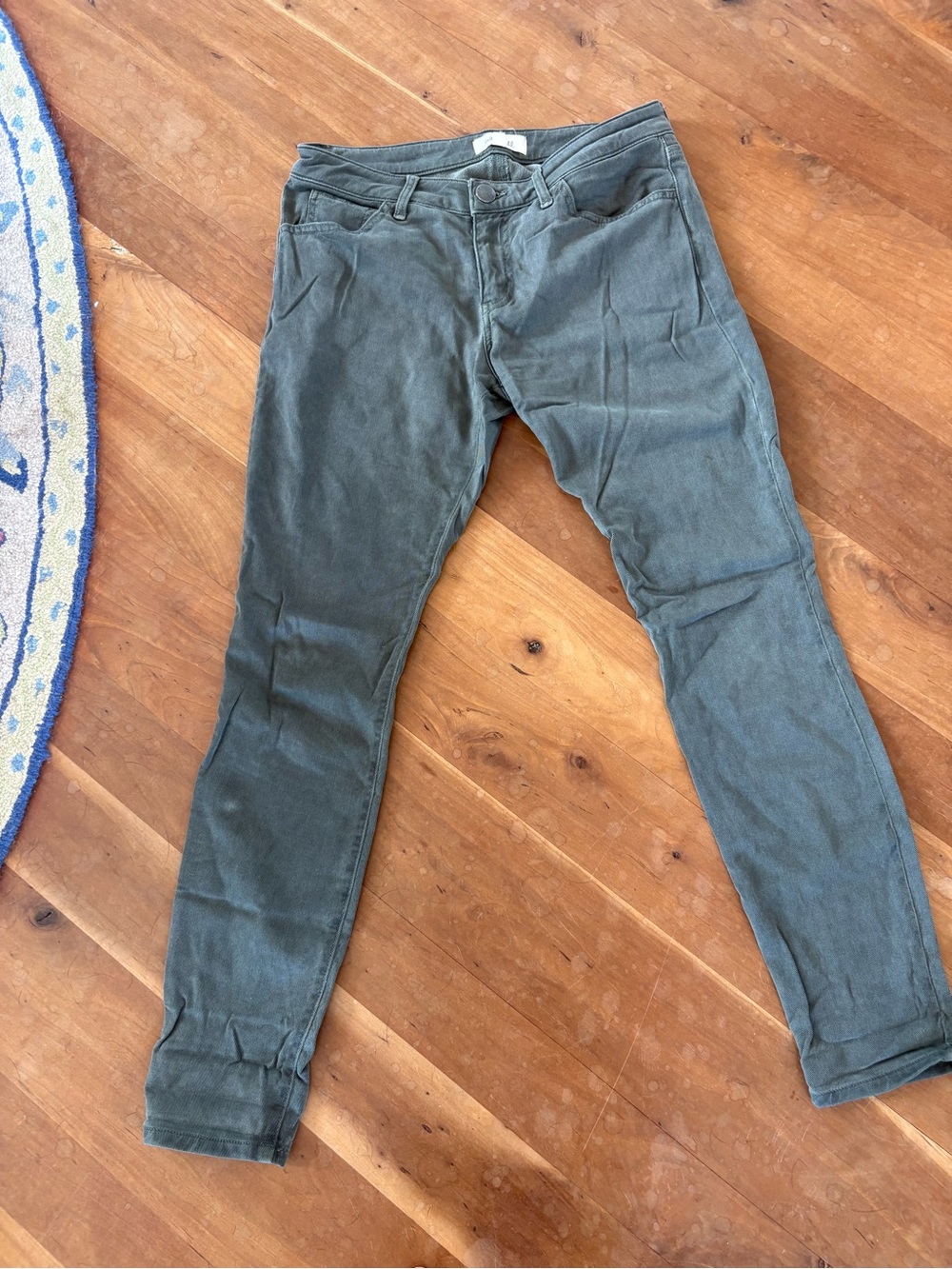 Bella Dahl Slim Pants in Olive Green